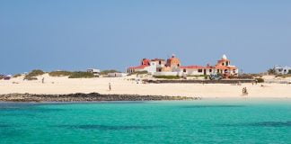Cosa fare gratis a Fuerteventura: 20 luoghi ed esperienze da vivere senza spendere nulla