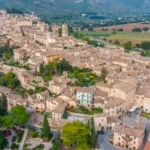 Visitare Spello in Umbria: Cosa Vedere e Fare in uno dei Borghi più Affascinanti d’Italia