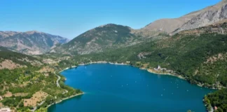Abruzzo in giornata: 10 itinerari spettacolari tra borghi, montagne, laghi e mare