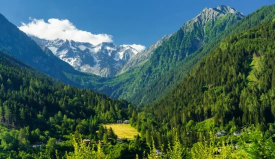 Paesaggio della Val Camonica in Lombardia
