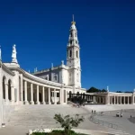 Fátima e Dintorni: Scopri le Meraviglie e i Luoghi Imperdibili del Santuario e della Regione Portoghese