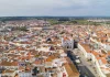 Alentejo on the road: itinerario di 5 giorni tra Évora, Mértola e il Portogallo lento Veduta aerea di Évora nel cuore dell’Alentejo