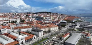 Portogallo on the road: itinerario di 10 giorni da Lisbona a Porto tra oceano, borghi e città Panorama di Lisbona, punto di partenza del road trip in Portogallo