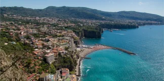 Penisola Sorrentina in 4 giorni: itinerario tra Sorrento, Meta, Vico Equense e Massa Lubrense Costa di Meta e Penisola Sorrentina vista dall’alto