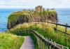 Costa orientale della Scozia: itinerario tra St Andrews, Dundee, Dunnottar e Aberdeen Dunnottar Castle sulle scogliere vicino Stonehaven in Scozia